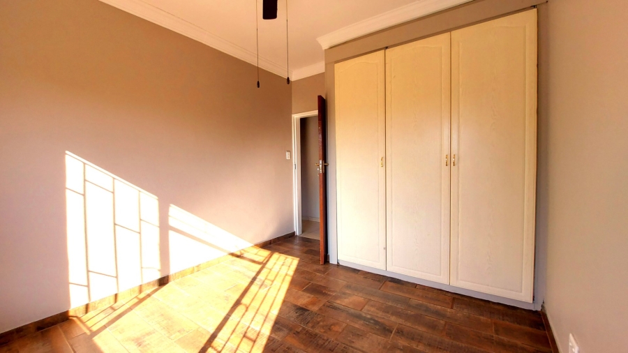 6 Bedroom Property for Sale in Ifafi North West